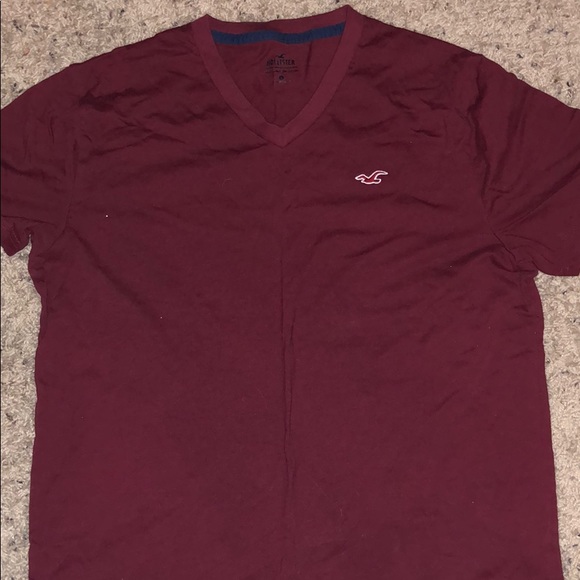 American Eagle Outfitters Other - Men’s maroon v-neck American eagle T-shirt American Eagle Outfitters Other - Men’s maroon v-neck American eagle T-shirt